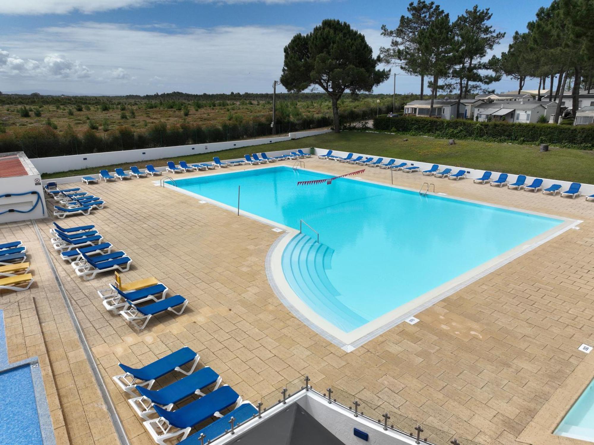 Parque De Campismo Orbitur Sitava Milfontes Hotel Malhadinhas Buitenkant foto