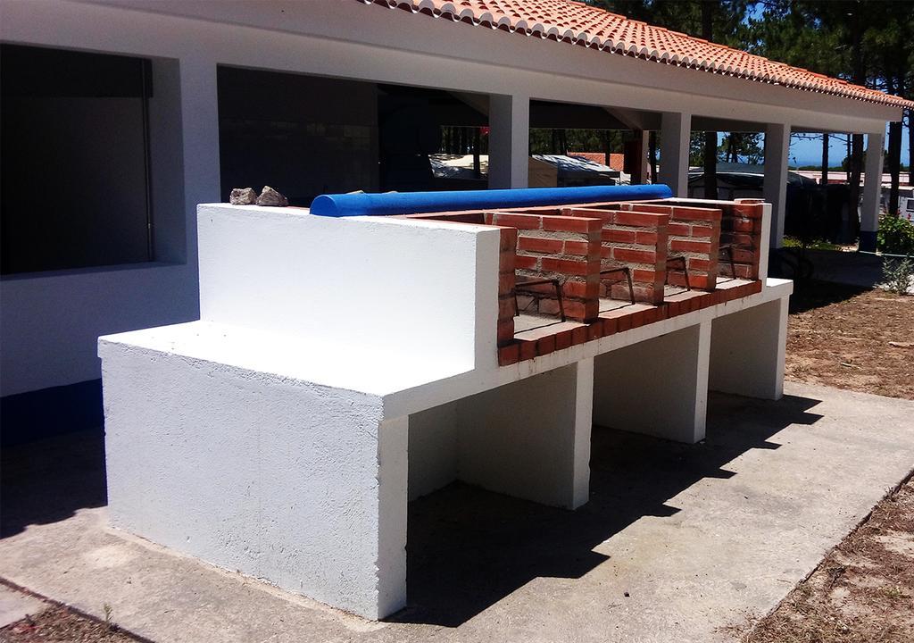 Parque De Campismo Orbitur Sitava Milfontes Hotel Malhadinhas Buitenkant foto