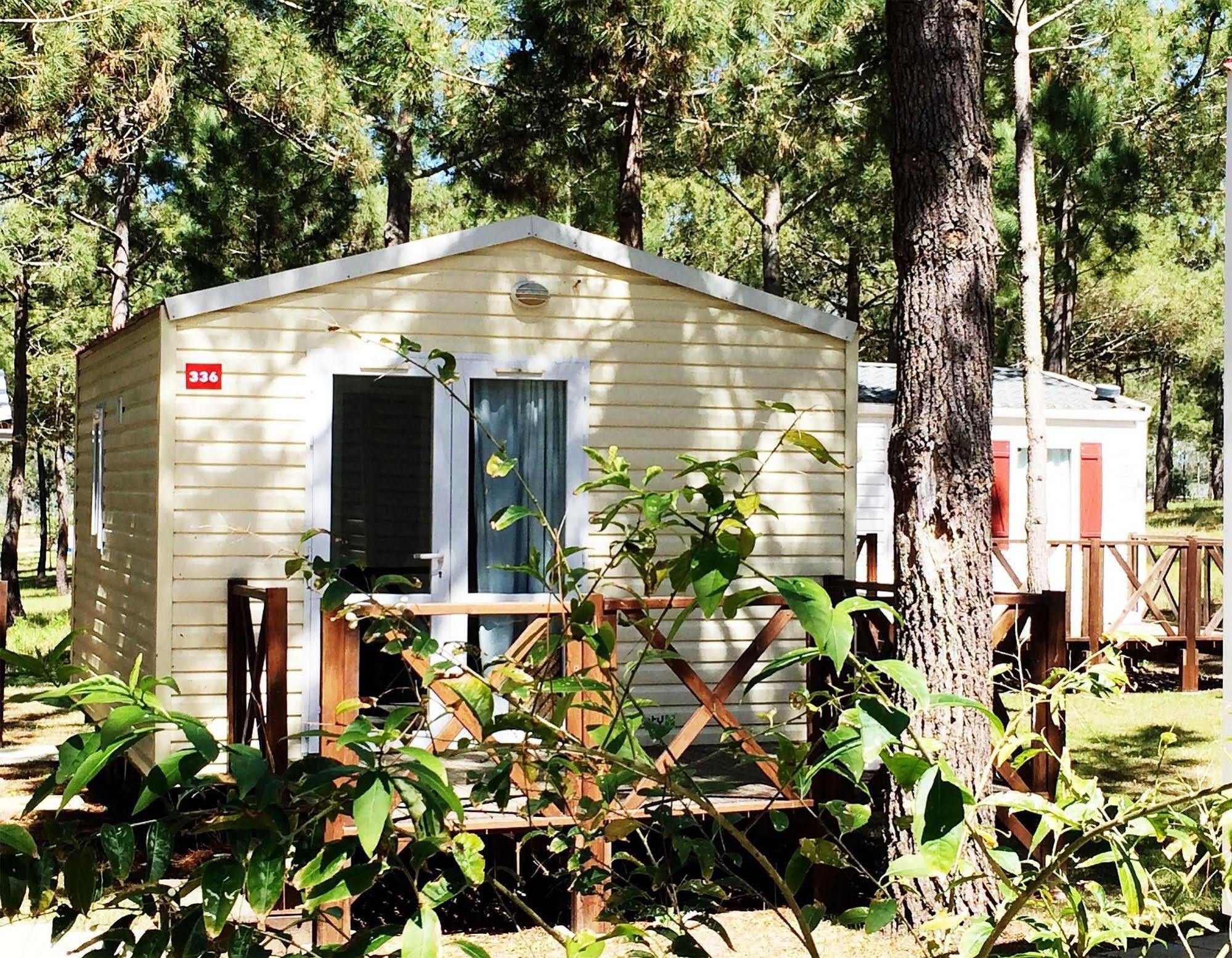 Parque De Campismo Orbitur Sitava Milfontes Hotel Malhadinhas Buitenkant foto