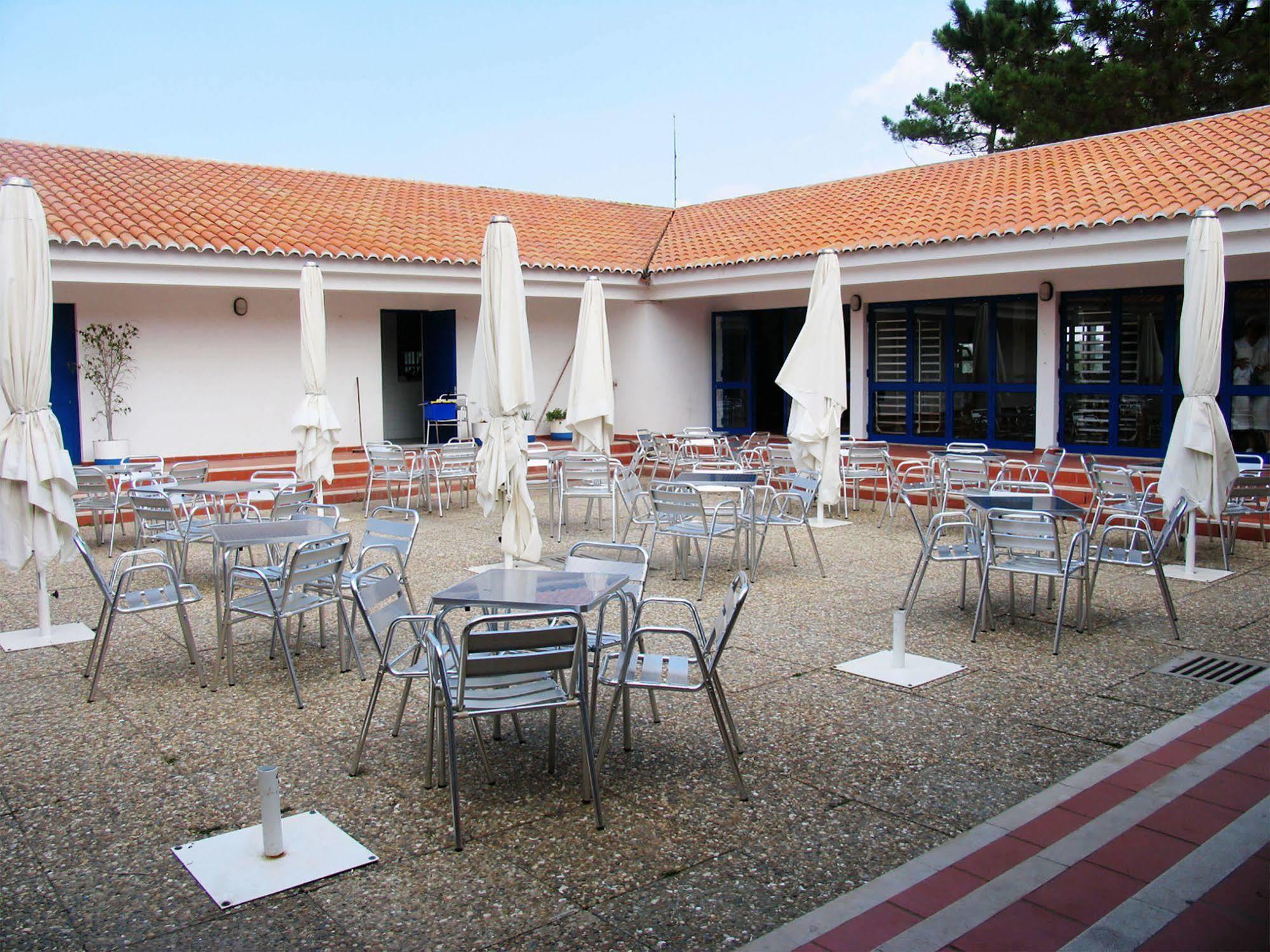 Parque De Campismo Orbitur Sitava Milfontes Hotel Malhadinhas Buitenkant foto