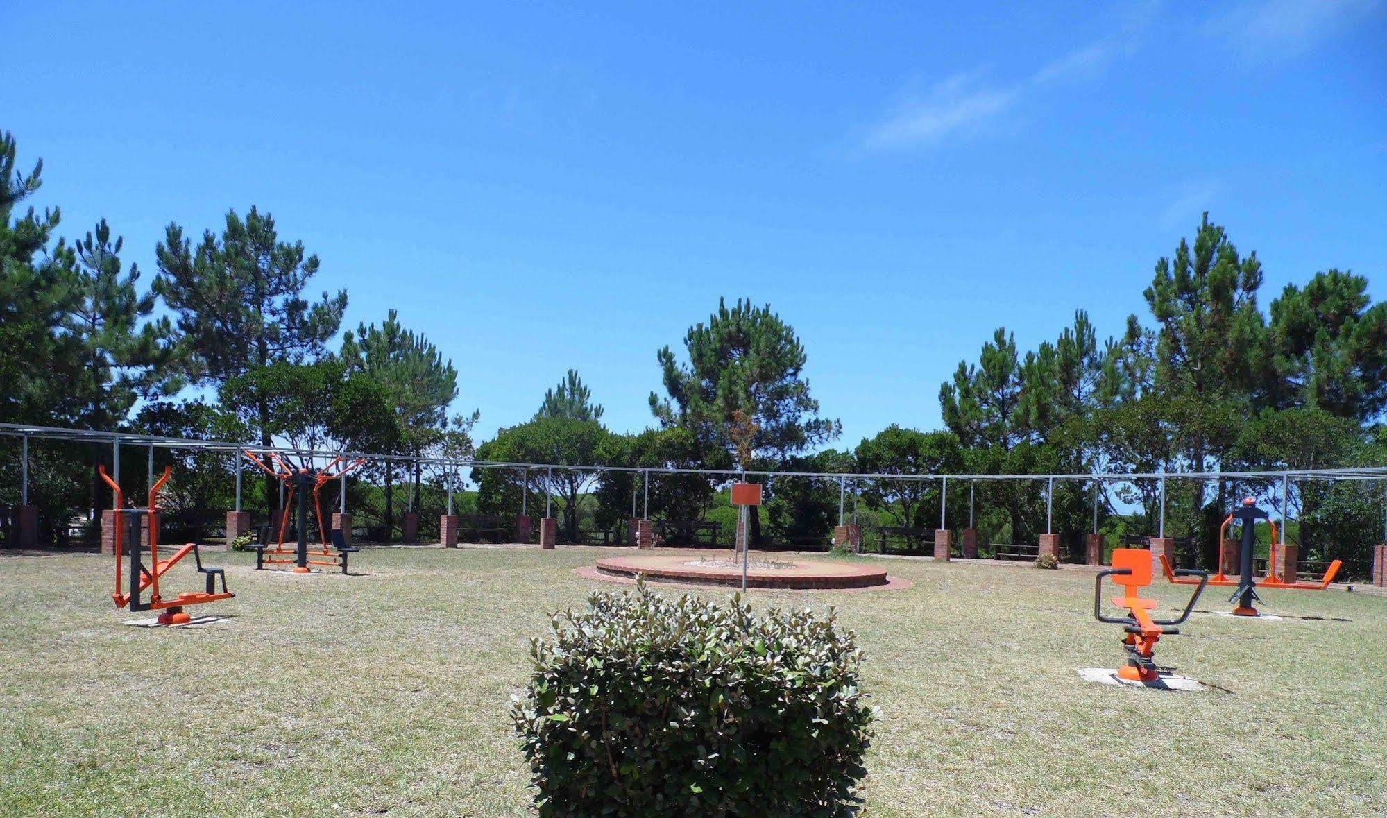 Parque De Campismo Orbitur Sitava Milfontes Hotel Malhadinhas Buitenkant foto